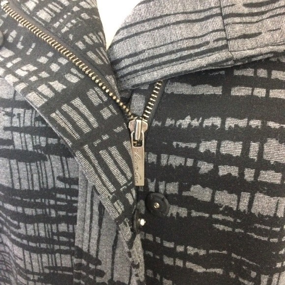 Kenneth Cole NY Zip Front Grey Black Hatched Top - Picture 4 of 6